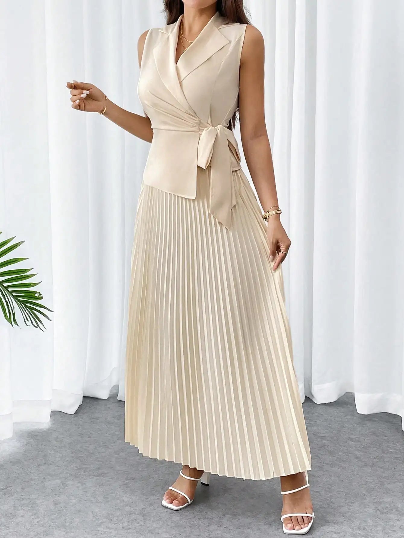 Vest jacket long pleated skirt suit